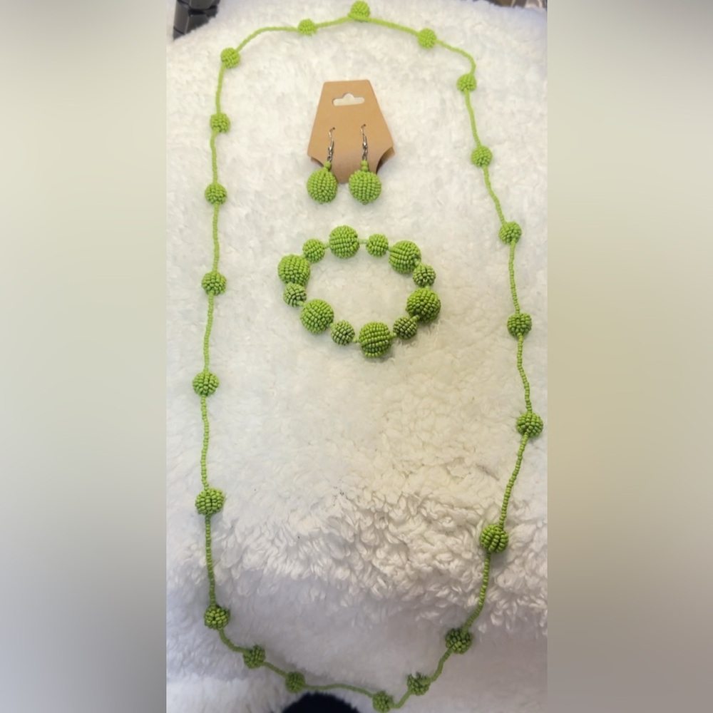 Handmade Green‎ Beaded Jewelry Set Necklace Bracelet Earrings